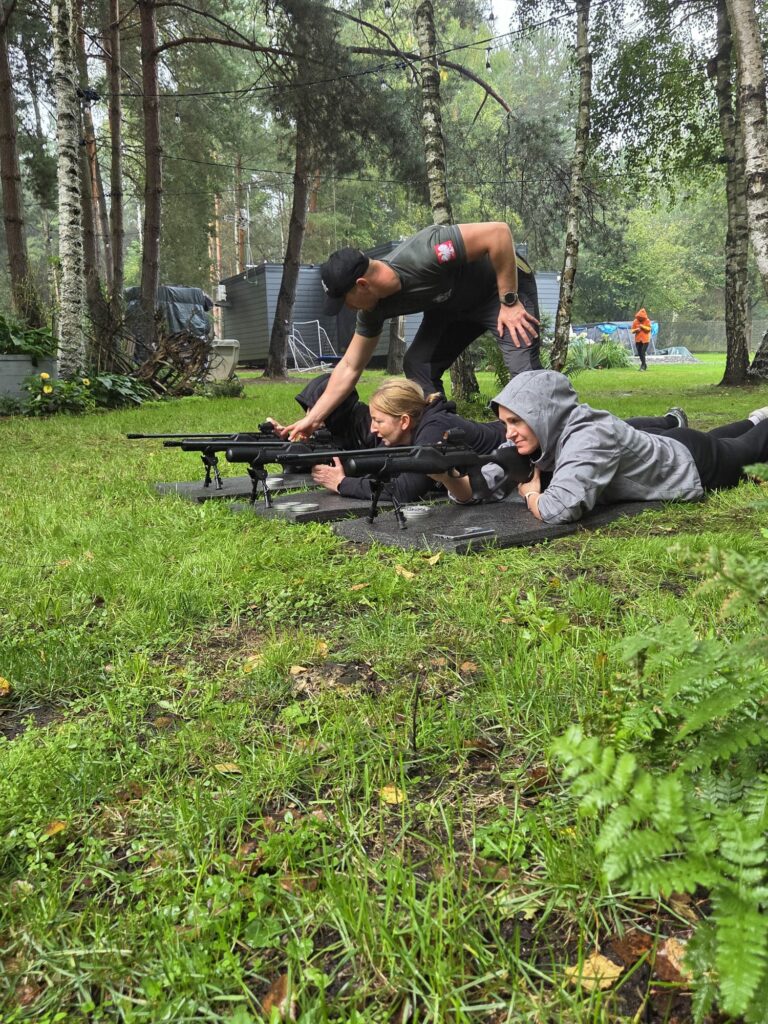Leśny survival dla kobiet organizowany przez Fundację Super Energia