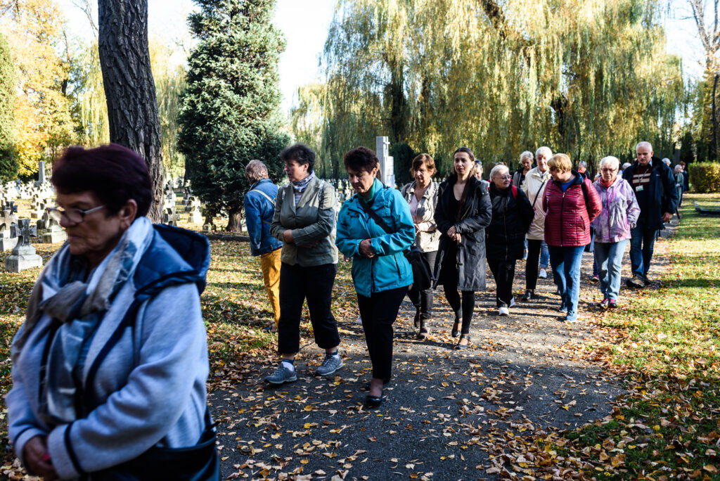 Spacer pamięci po Katowicach organizowany przez Fundację Tacy Jesteśmy.